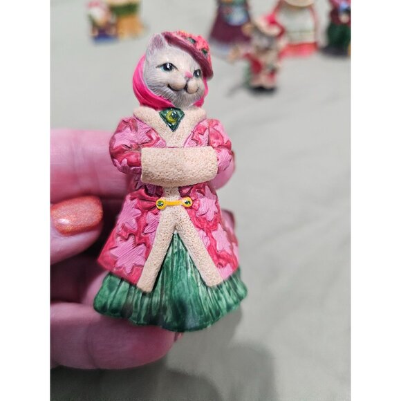 Vintage Marshall Pottery Christmas Cats and a mouse! - Picture 5 of 16